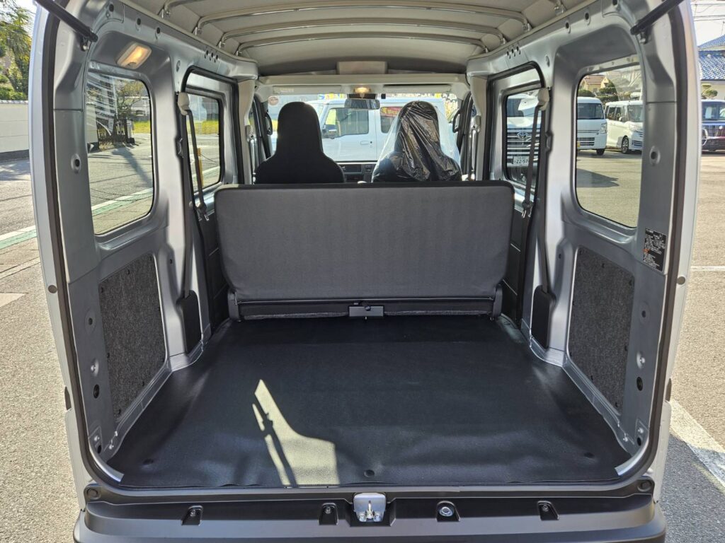 ダイハツ・ハイゼットカーゴ　荷台