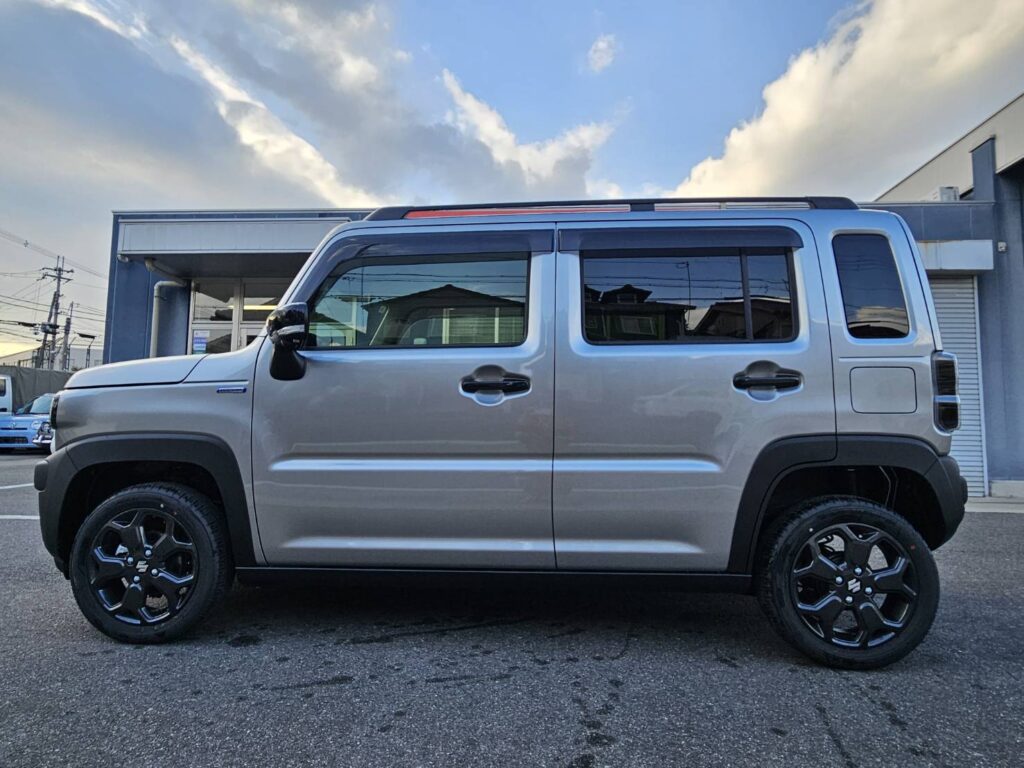 スズキ ハスラータフワイルド4WD サイド
