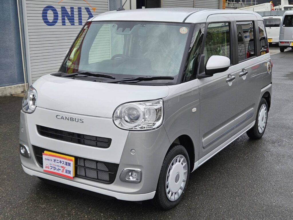 ムーヴキャンバス　ストライプスG フロント